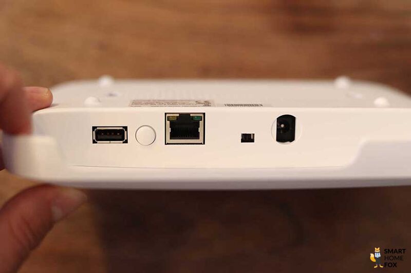 Anschluss für Netzwerkkabel der Lupus Electronics Alarmanlage